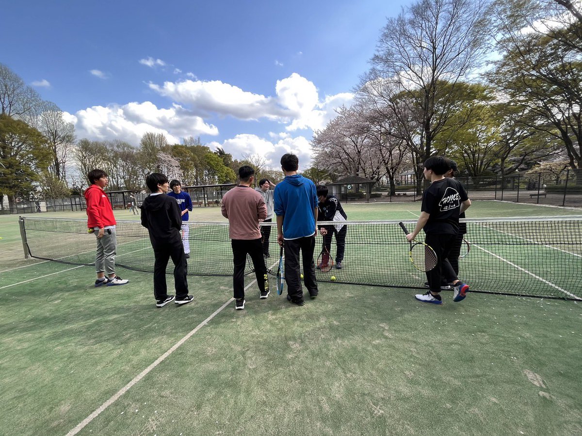 HOMEhosei's tweet photo. 3/25 の15時から小金井公園にて練習会を行うので、興味がある方は是非来てください！！
履修の相談や学校生活、先輩のこと、サークル活動やアルバイトのことなどなんでも相談に乗ります🍀
DM等でも気軽に話しかけてきてください！！

 #春から法政  #法政大学  #小金井キャンパス https://t.co/jl2CkEJnDQ