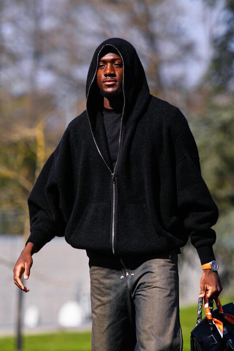 1928 - ? tweet media