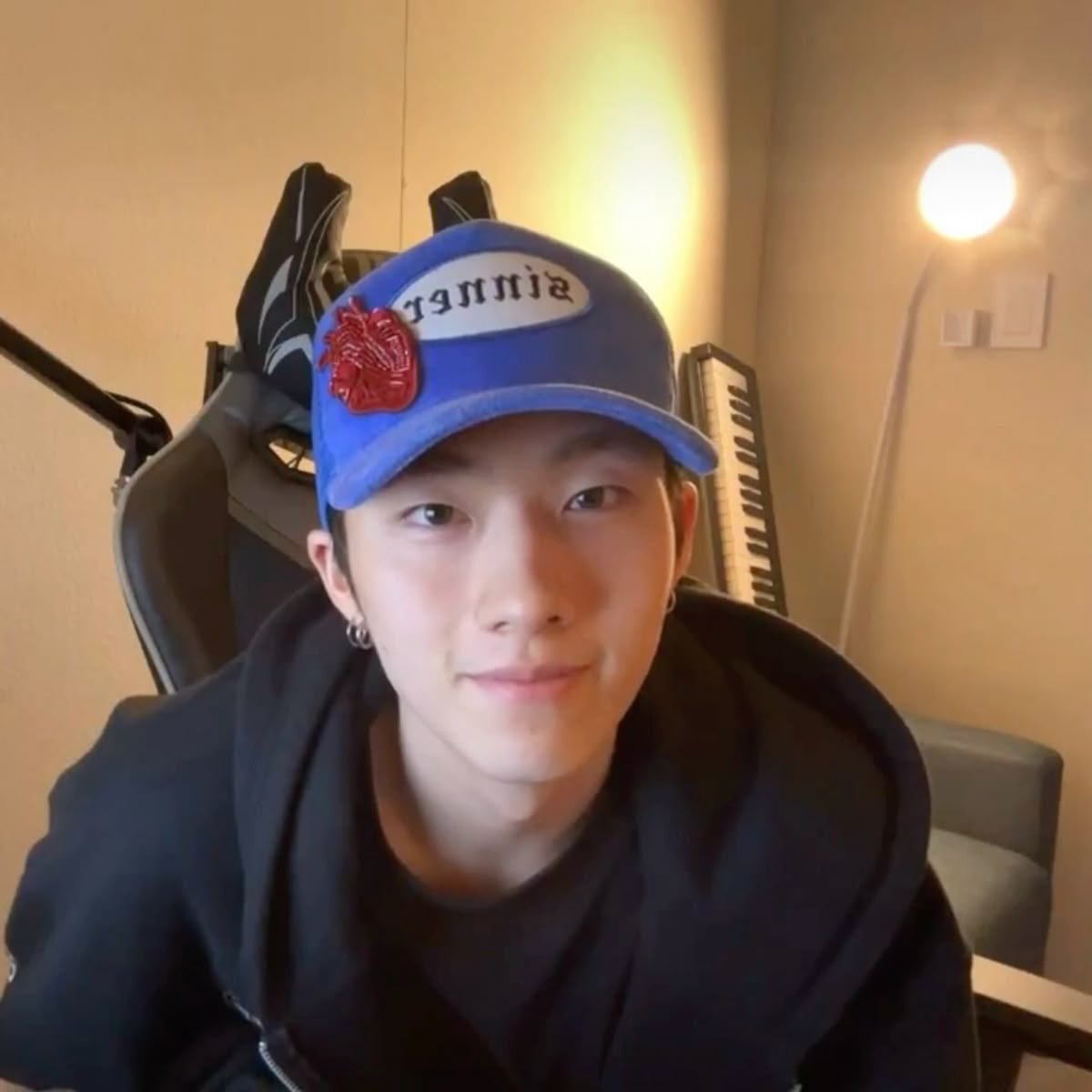 kay ◡̈ is unique tweet media