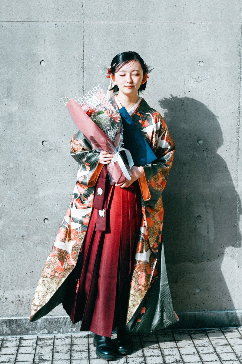 ししこ tweet media