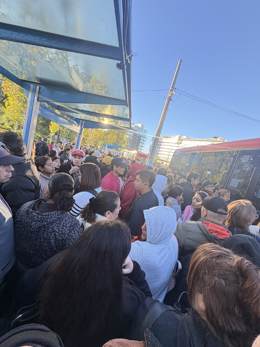 𝕻 𝖆 𝖚 𝖑 𝖎 tweet media