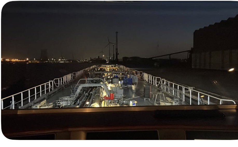 Mieke van Agtmael PATRIOT tweet media