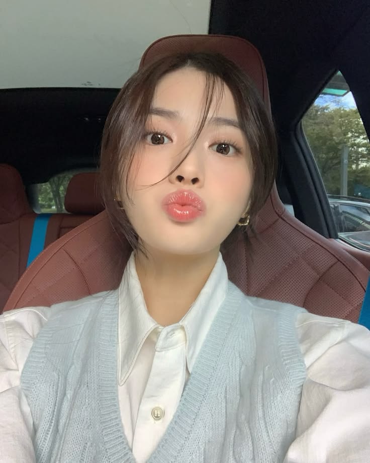 郑, 𝘼𝙜𝙖𝙩𝙝𝙖. tweet media