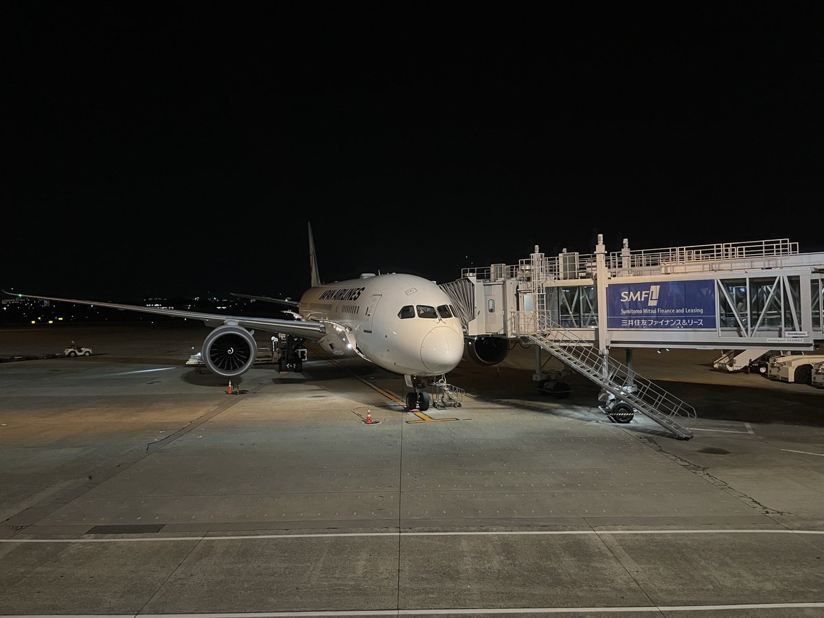 CircleTrip's tweet image. 帰阪です👋

JAL 139便 東京(羽田)→大阪(伊丹)
✈️B787-8 #Flightlog