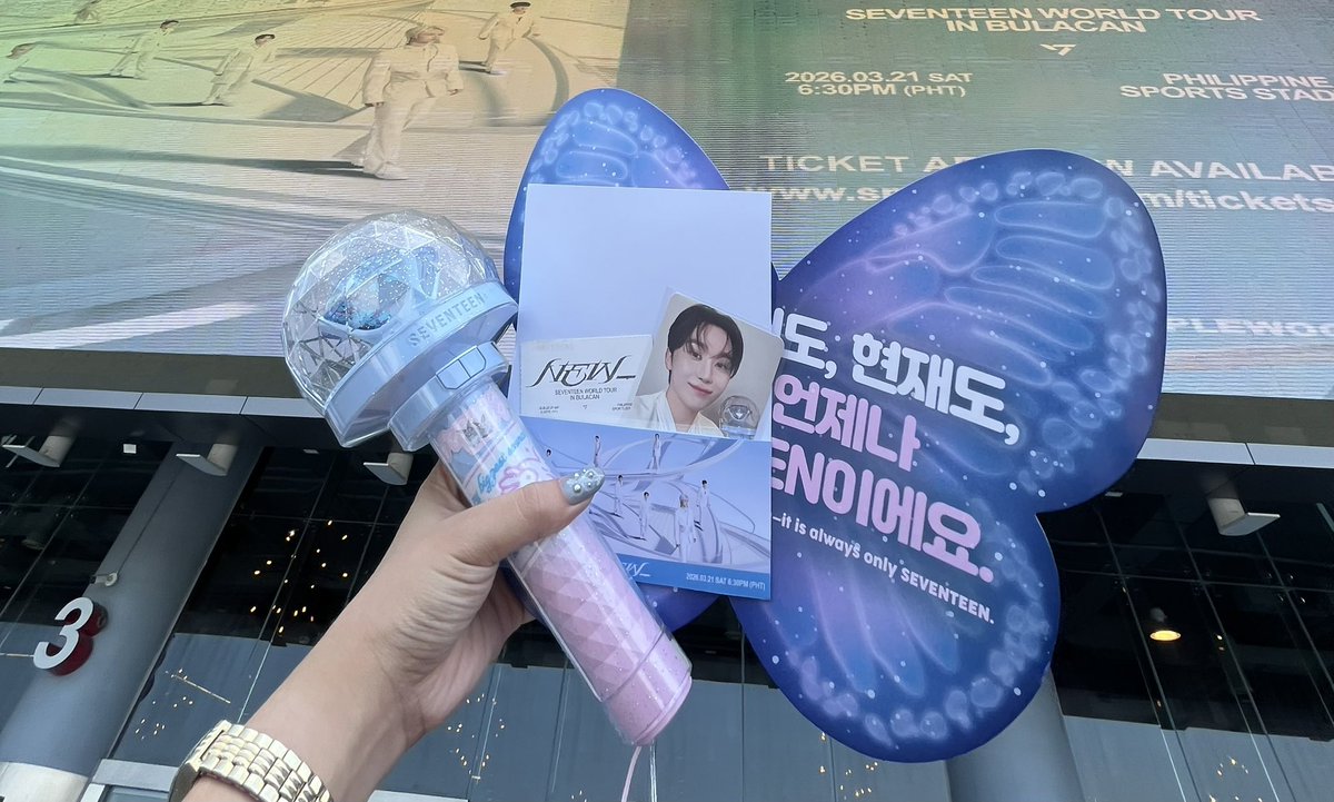 mari ☻ tweet media