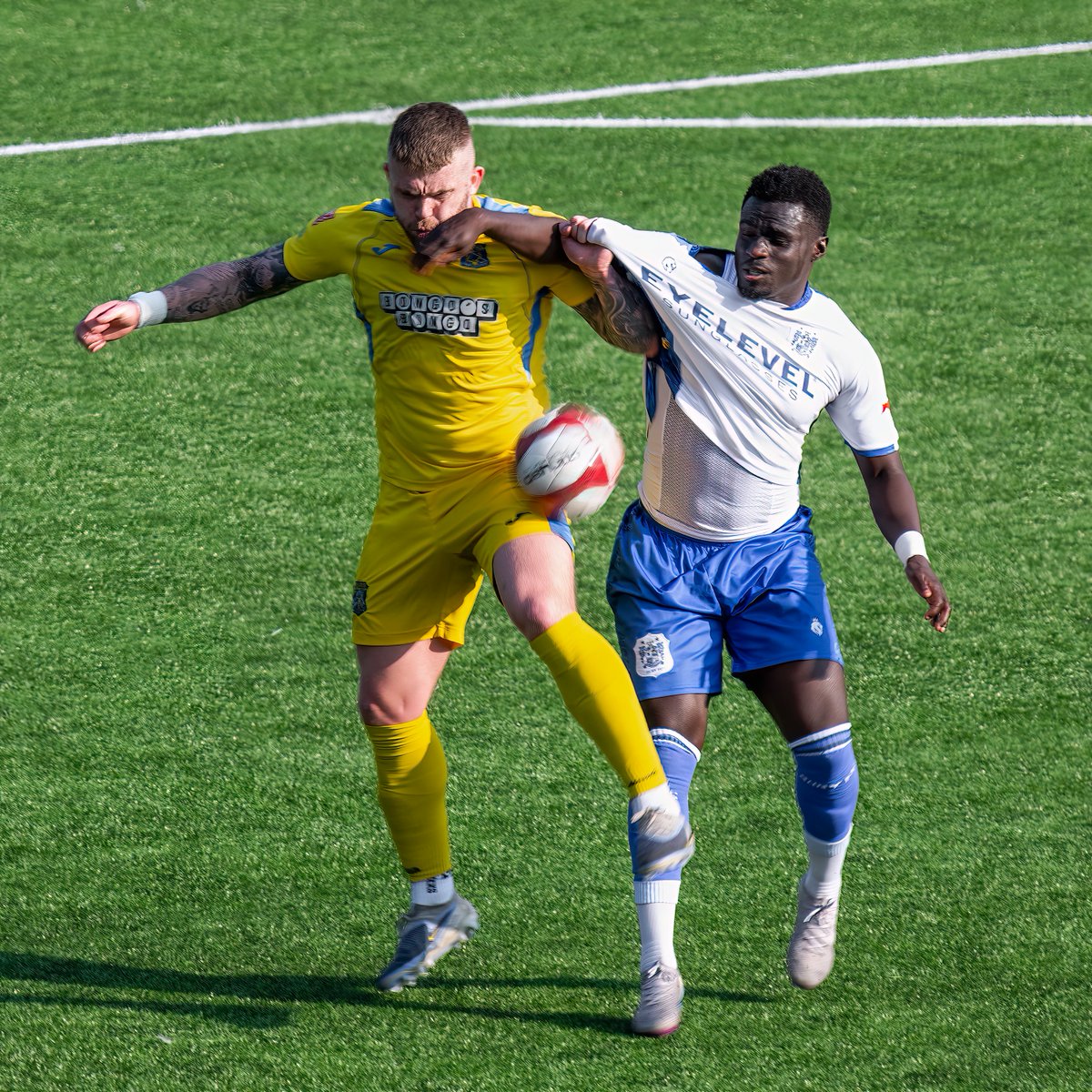 GomboczSteve's tweet image. Player action images during the game Bury v Bootle on 21/3/26. Good win for the team. #BuryFC #PartOfIt @whitebluearmy @buryfcofficial #bfc140 #shakers