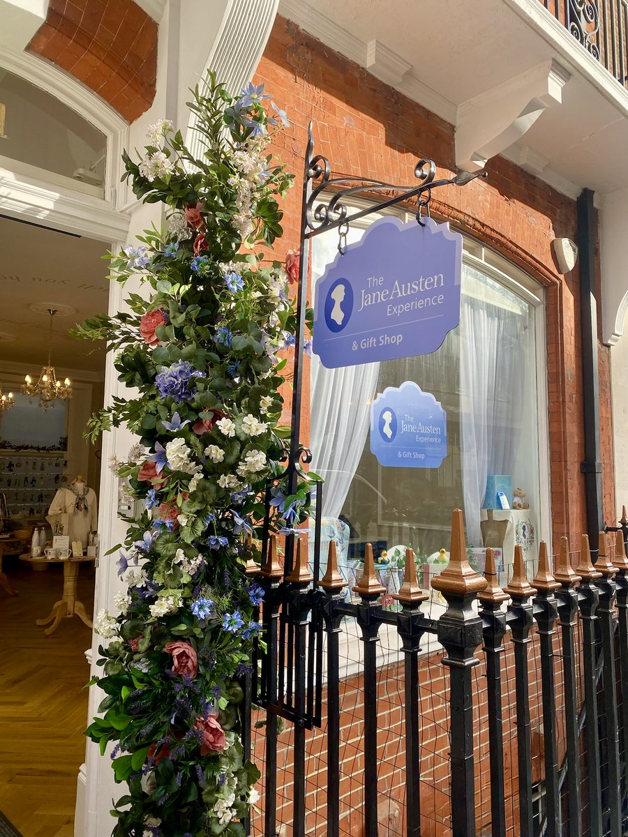 British Culture in Japan tweet media