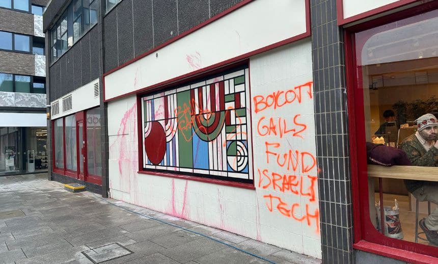 onlyfoolsandbulls tweet media