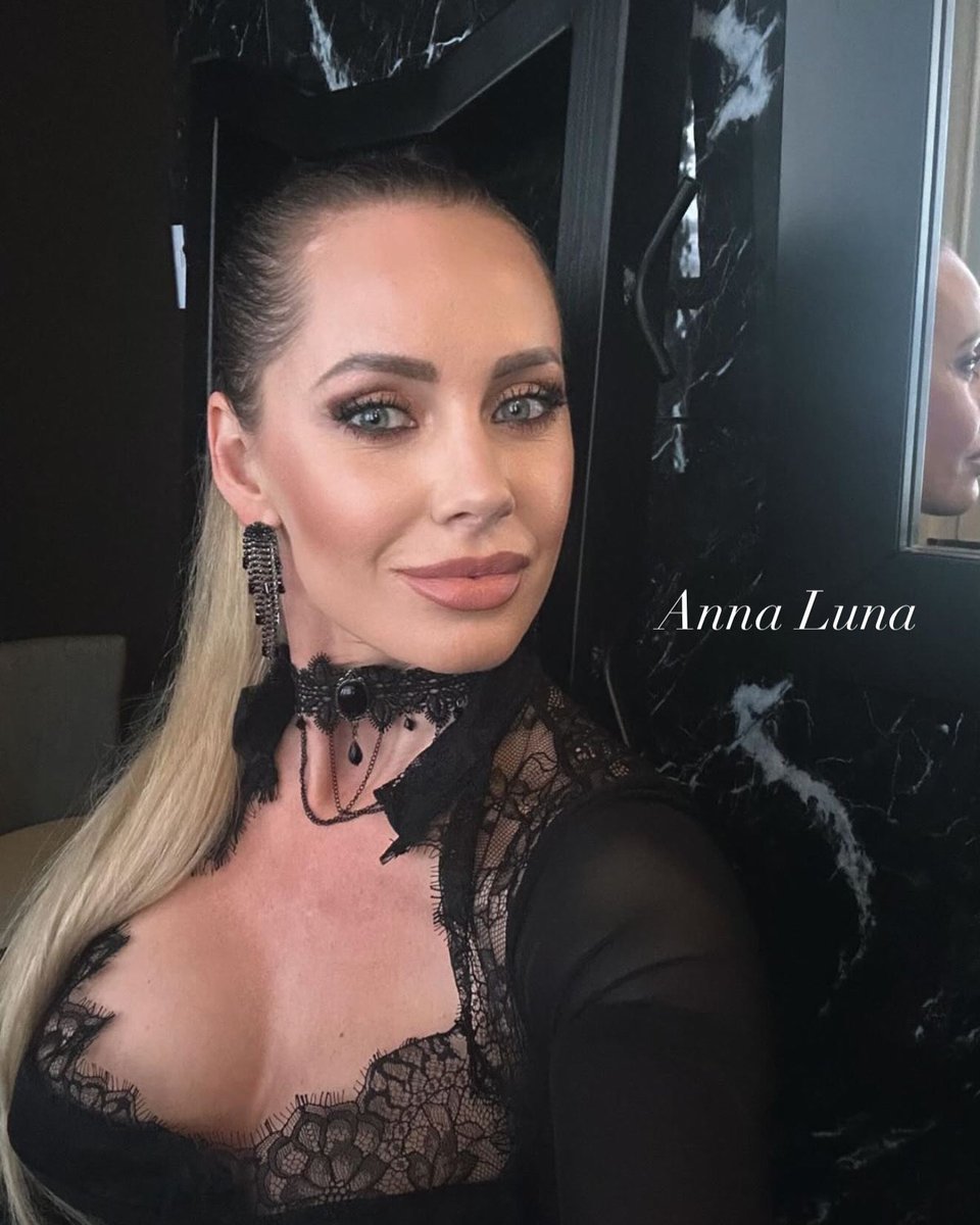 Femdom Lover tweet media