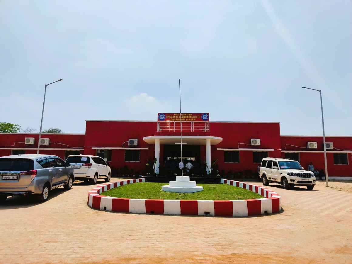 Railhunt tweet media