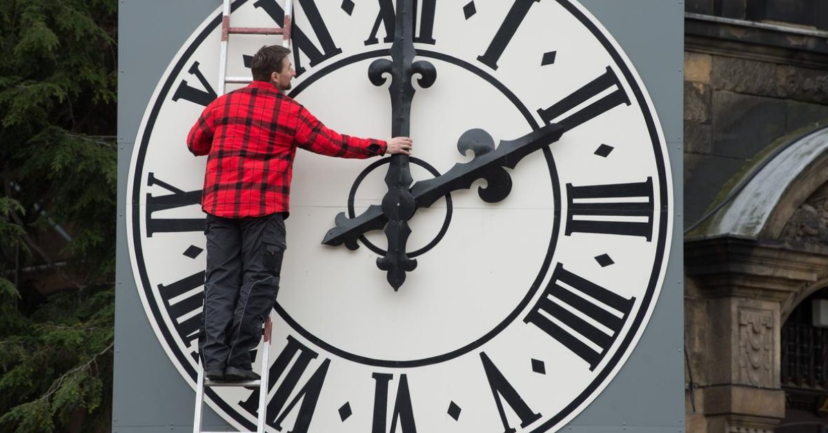 bhanettr's tweet image. Avrupa yaz saatine geçiyor: Saatler bu pazar ileri alınacak

#avrupa #dünya #saat 

🔗 bha.net.tr/dunya/avrupa-y…