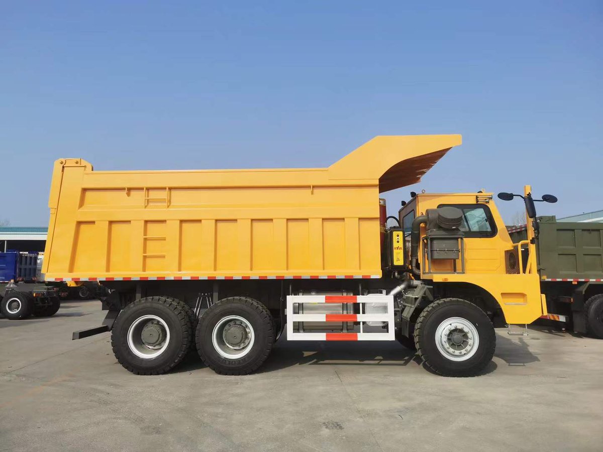 JuneLi_03's tweet photo. Cool Diesel and Electric Mining Trucks🚛🚚 https://t.co/ilVWpuFK0m