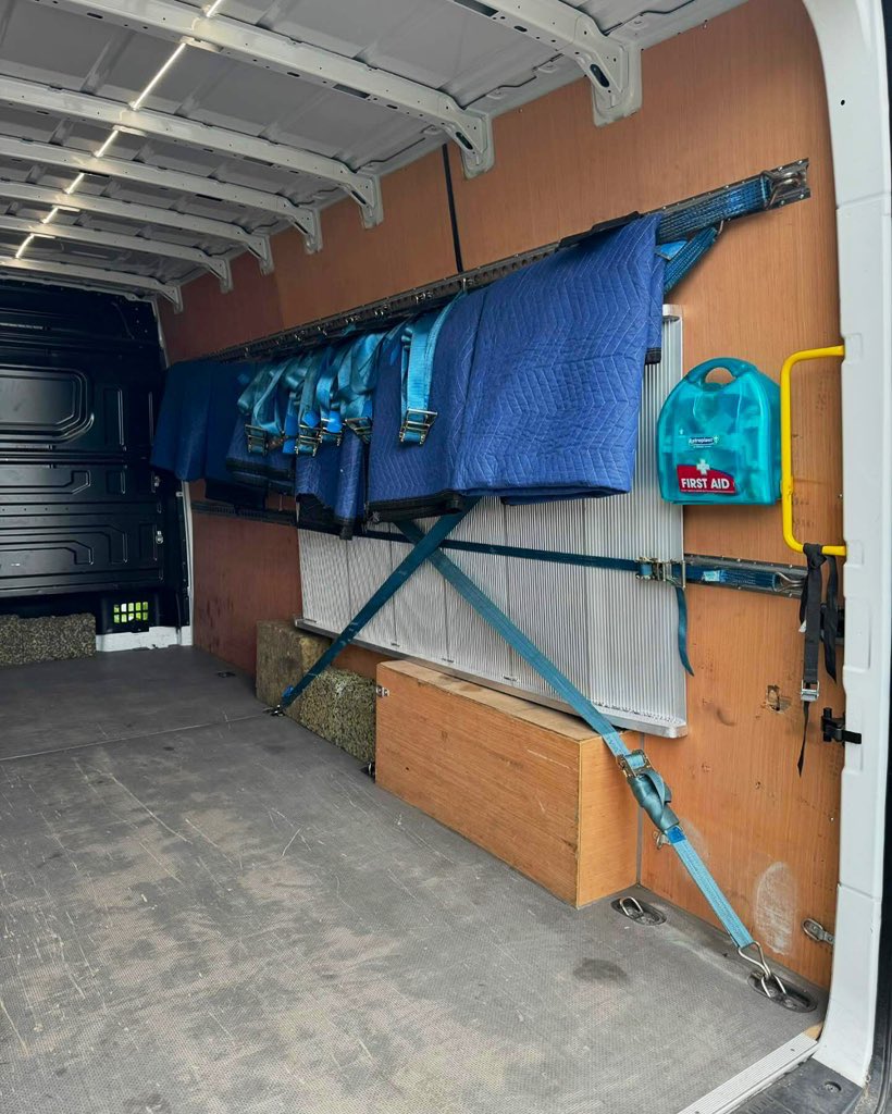 R.M.H Same Day Couriers & Transport Services 🚚 ⏱ tweet media