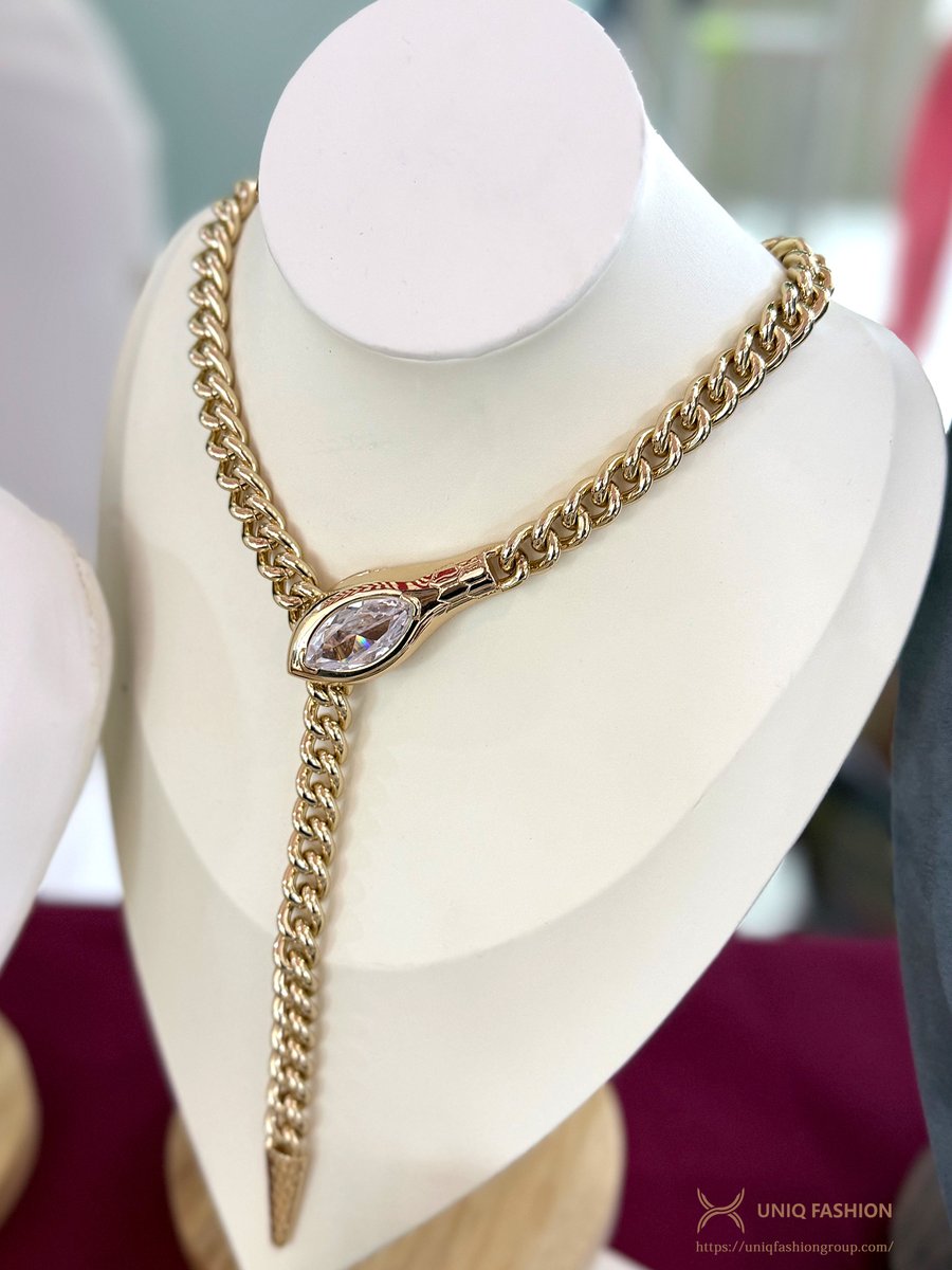 UNIQ Fashion tweet media