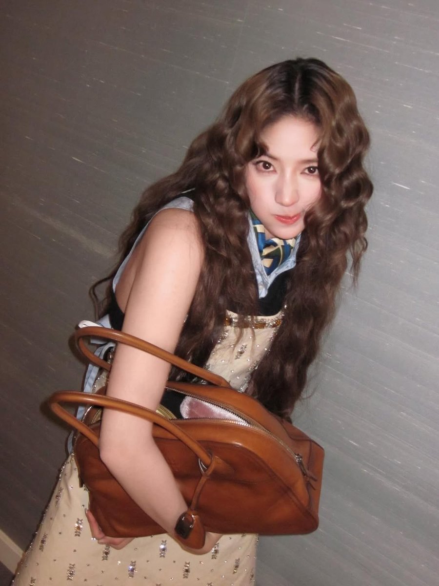 𝐃𝐢𝐃𝐢. tweet media