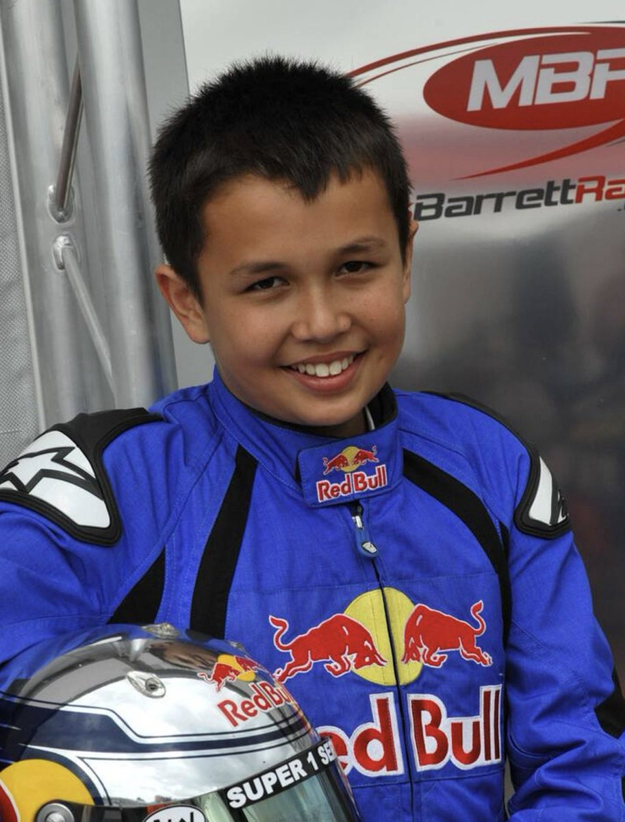 efil ⊬🦄 tweet media