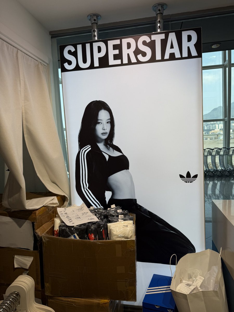 lovelyrubylove🧛♀️ tweet media