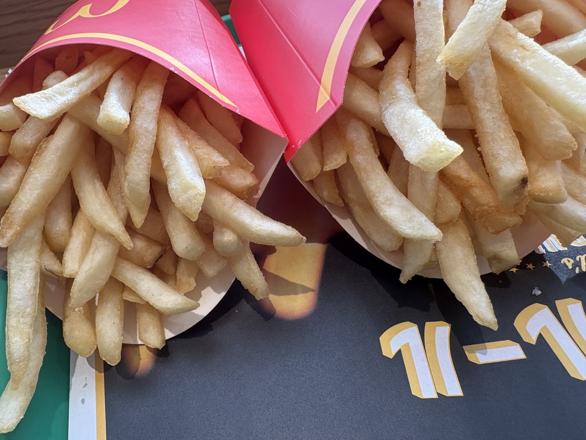 トモ☆ tweet media