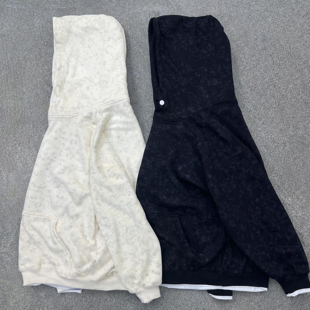 kiki ,The Clothing Vendor tweet media