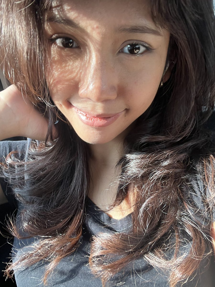 ᵗʰᵉ ᵇᵒᵘʳᵍᵉᵒⁱˢⁱᵉ ᵇᵒʳᶻᵒⁱ tweet media