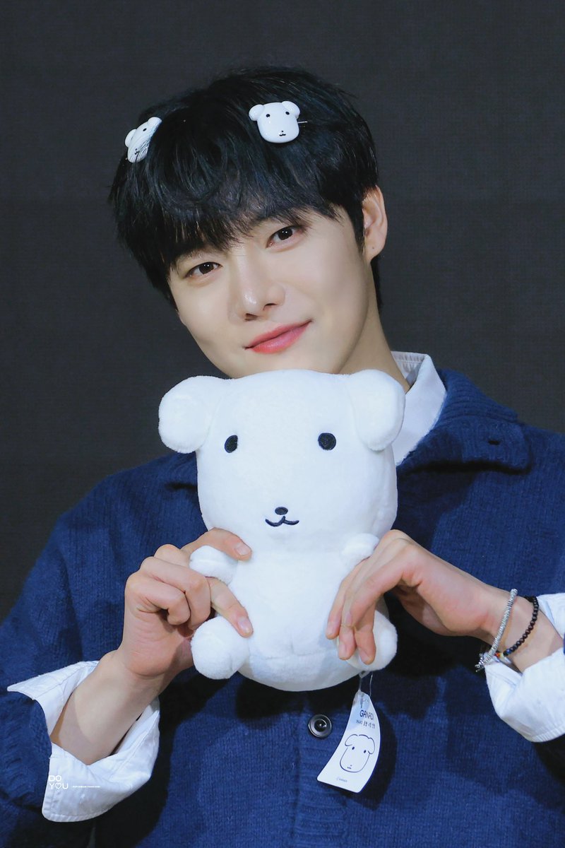 260314 케이타운포유 대면
#원위 #ONEWE #용훈 #YONGHOON

국제 강아지의 날 🐶♡