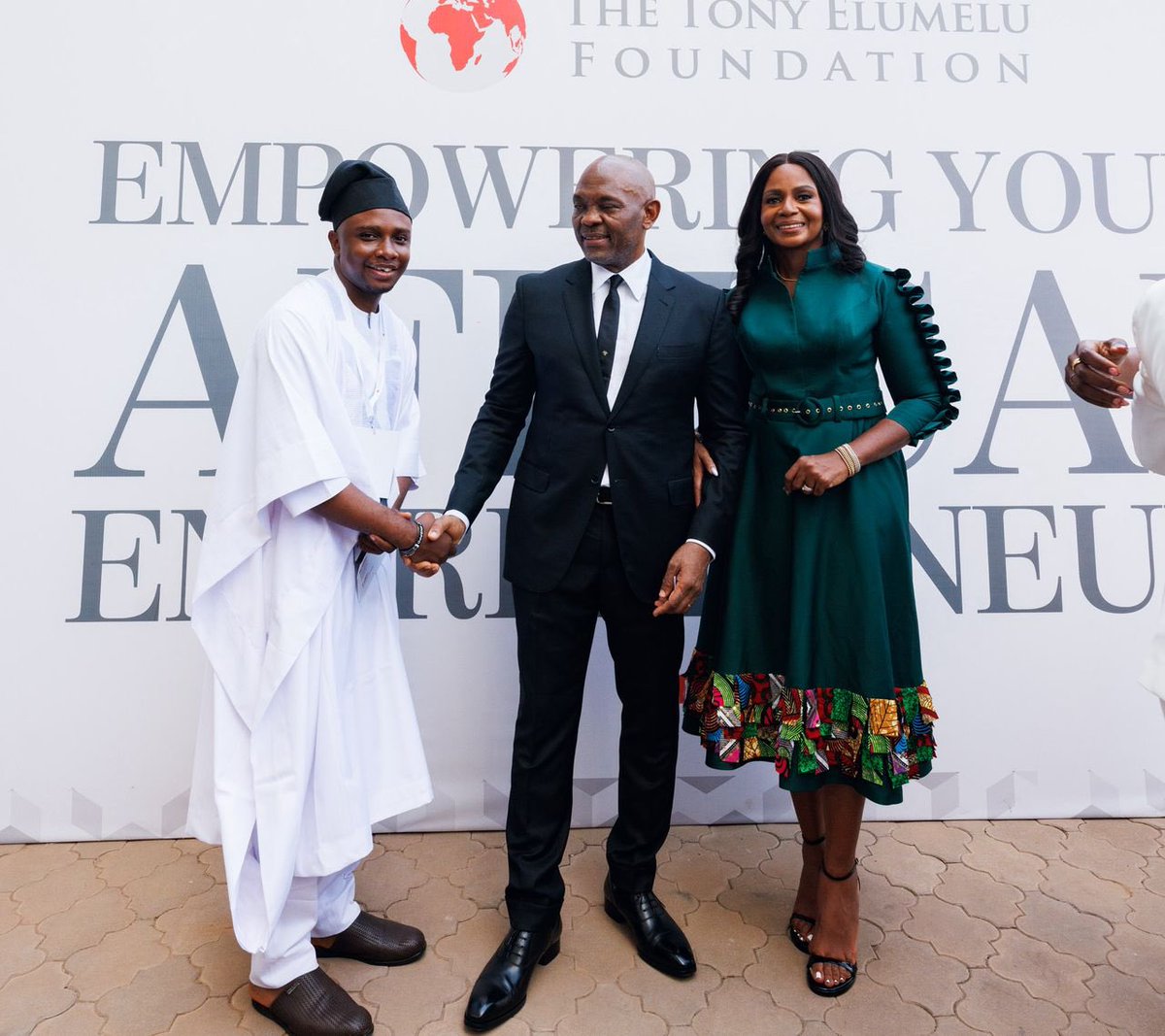 𝔸b𝕒𝕫𝕫 tweet media