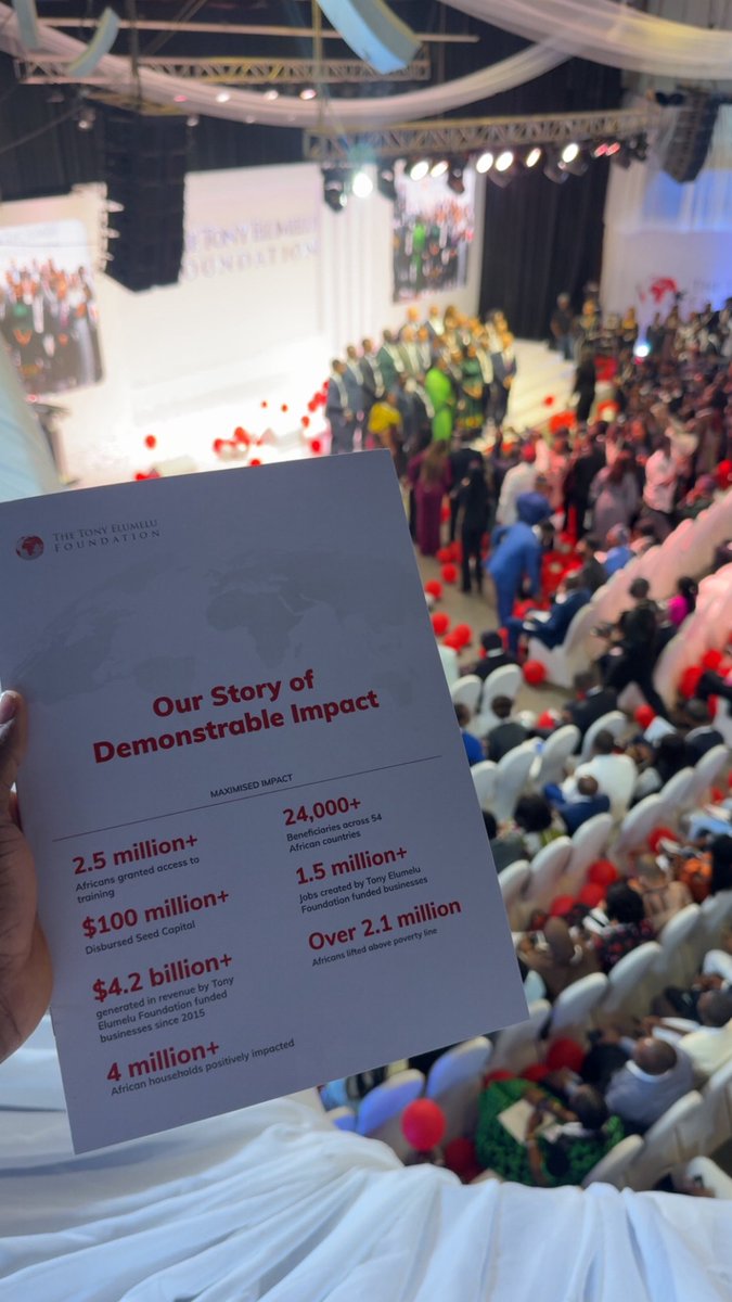 𝔸b𝕒𝕫𝕫 tweet media