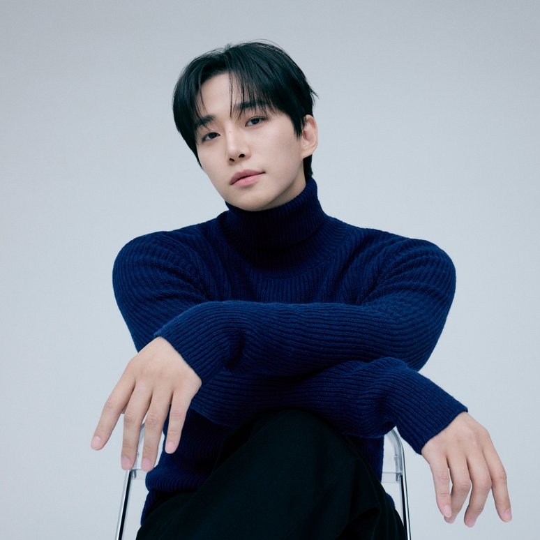 우아한 tweet media