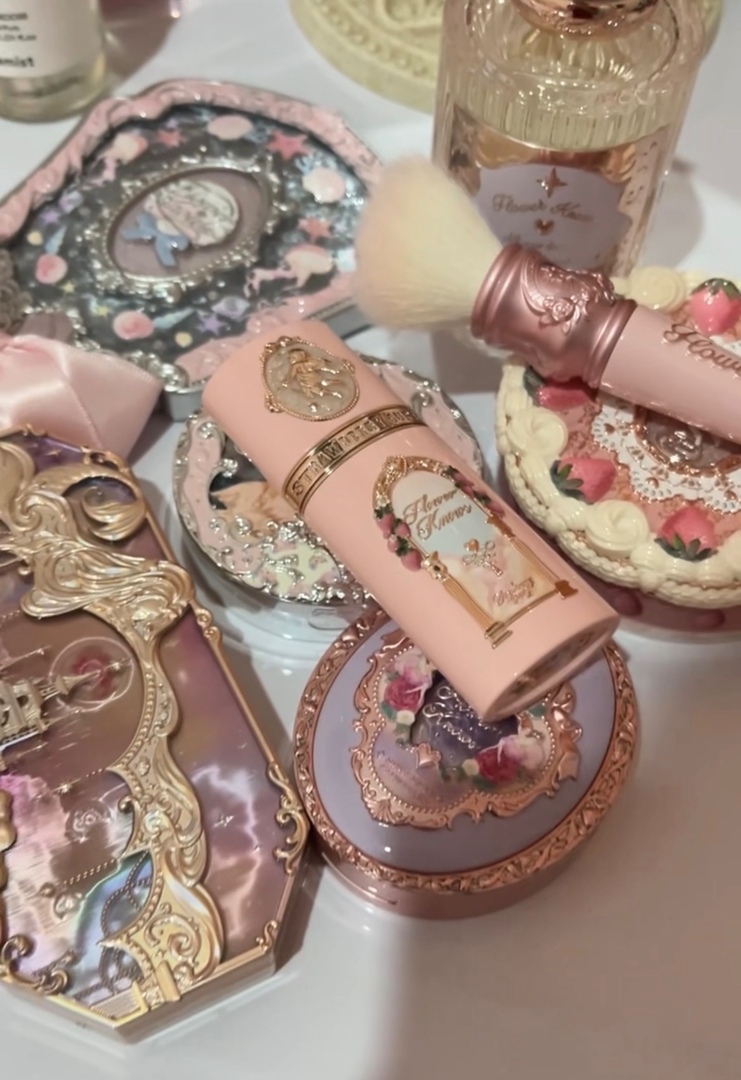 🩷 WOMANFEEDS 🩷 tweet media