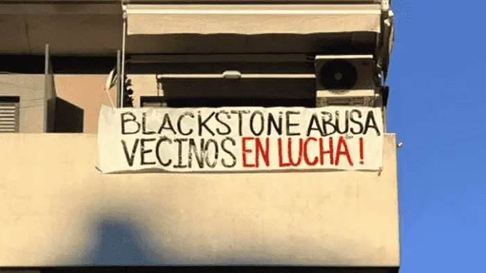 Carabanchelnet's tweet photo. 📌Blackstone planea revender los miles de pisos protegidos que #AnaBotella le entregó y amenaza con no renovar contratos
https://t.co/iNDl9JqPuD
#Carabanchel #Madrid #VIDEOS #AlmeidaDimisión  #ArantxaMejías #Blackstone #consecuenciaspenales #corruPPcion #EMVS #fidere #RitaMaestre https://t.co/okXlh7BQhY