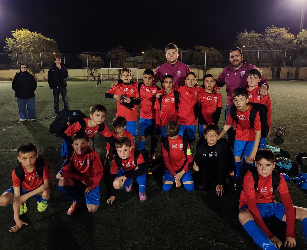 C.F. Santomera tweet media