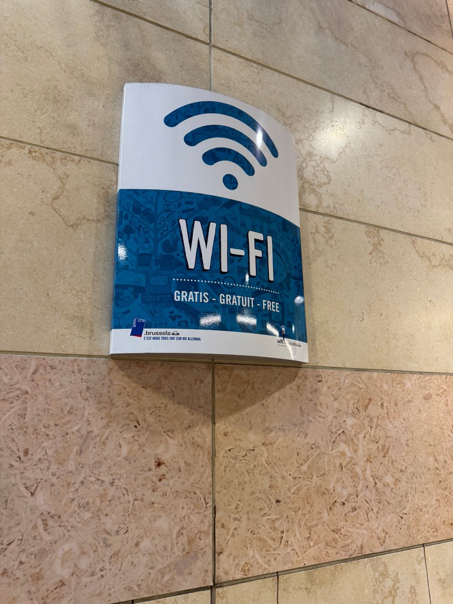 ManuPointCom tweet media