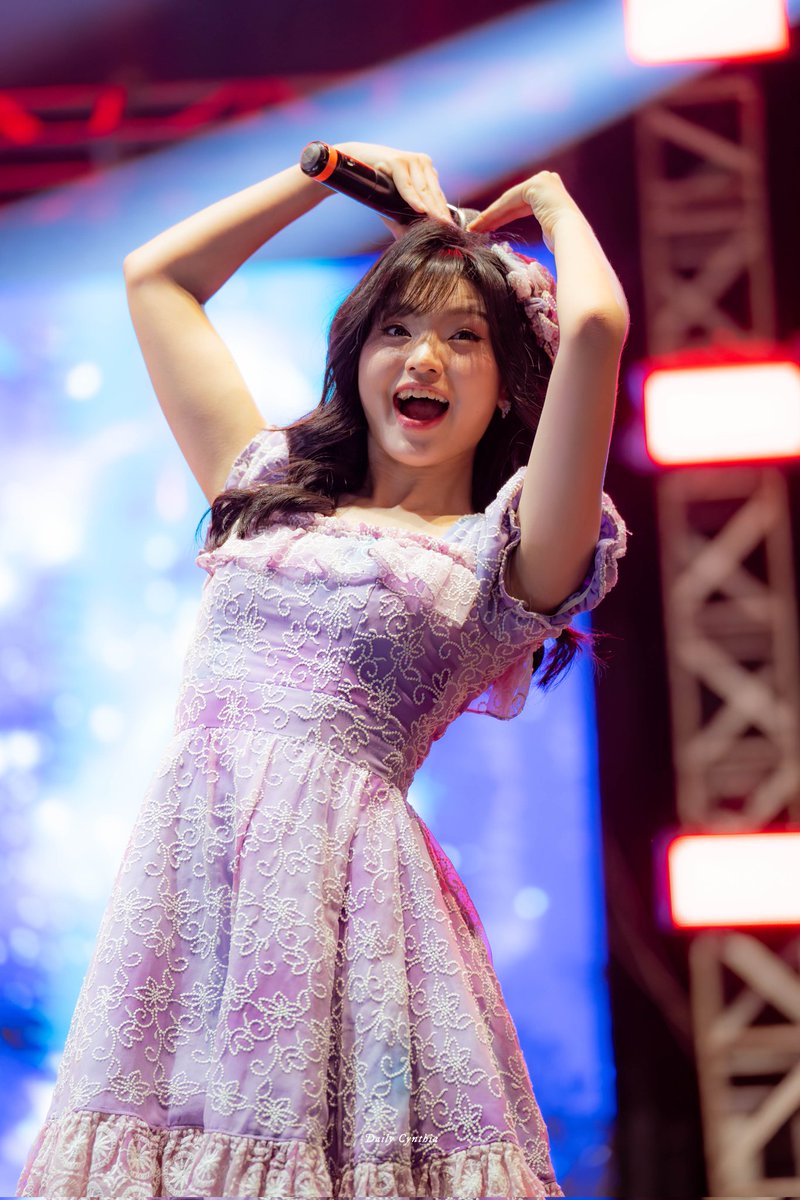 Daily Cynthia tweet media