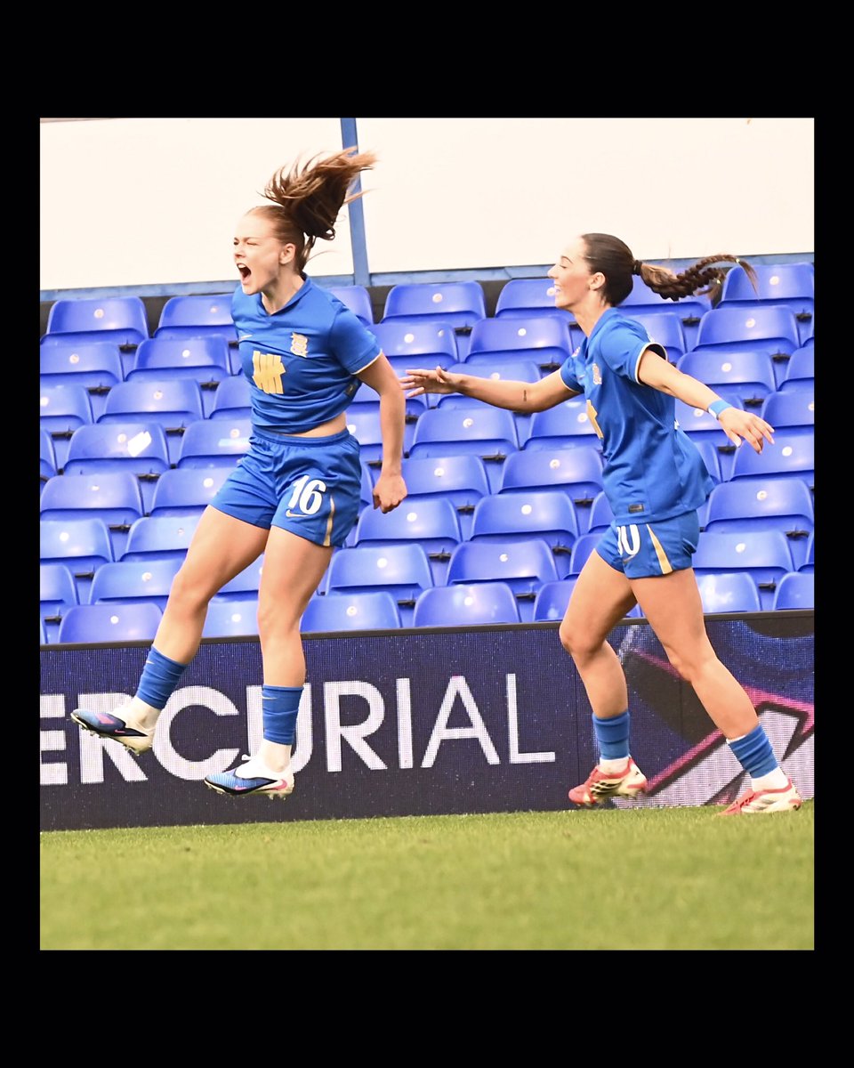 Laura Burton tweet media