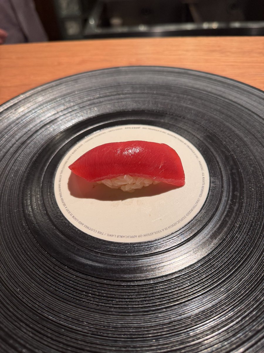 さいけ tweet media