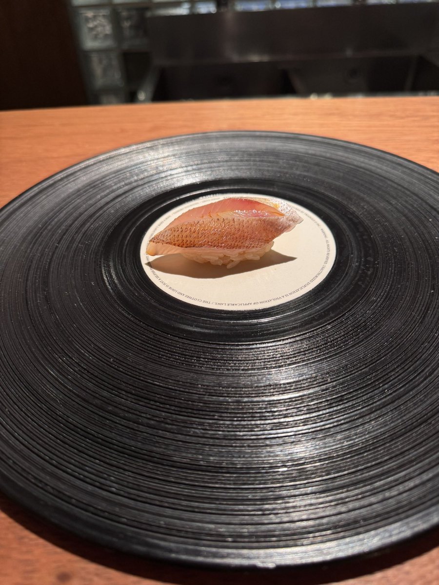 さいけ tweet media