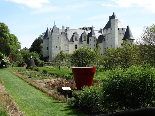 Loire Valley tweet media