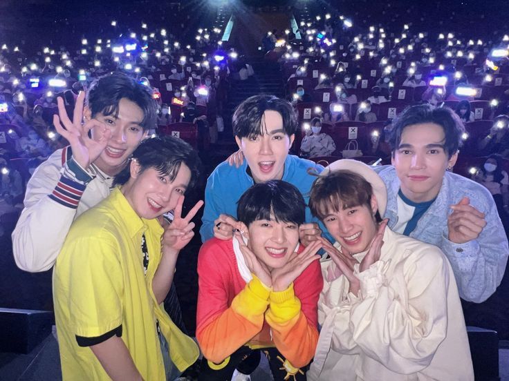 🌈🦋DIYA🦋🌈 tweet media