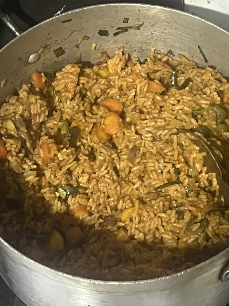 blaakbaki tweet media