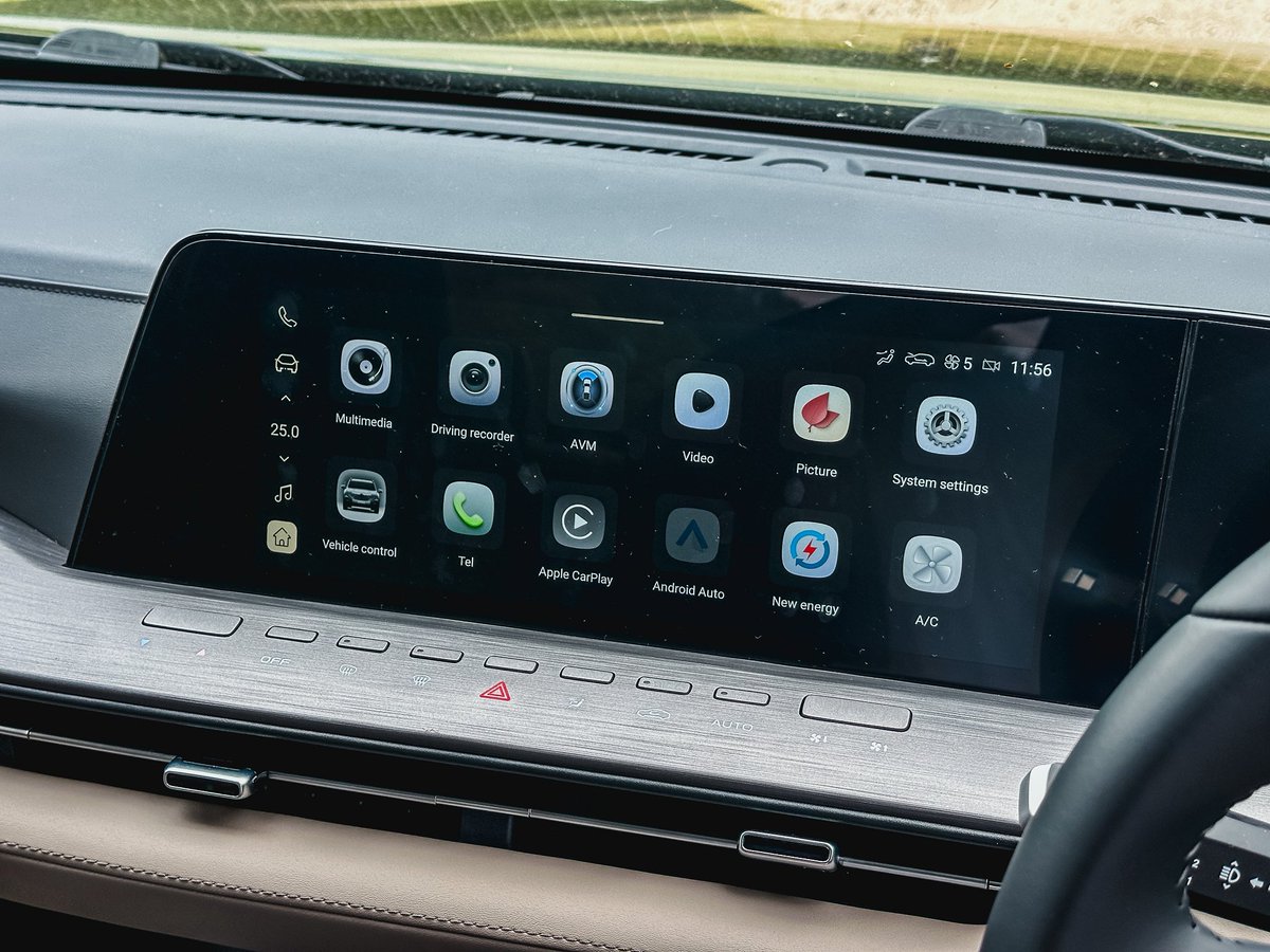 Khulekani on Wheels tweet media