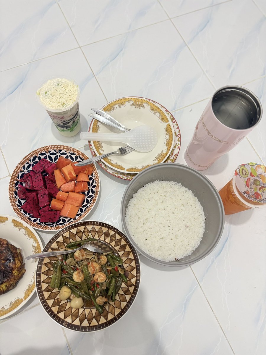 arimbii_'s tweet photo. Karna skg jadi ibu rumah tangga jd kembali ke #arimbimasak 🙂🙏🏻 https://t.co/MkuALrjM6j