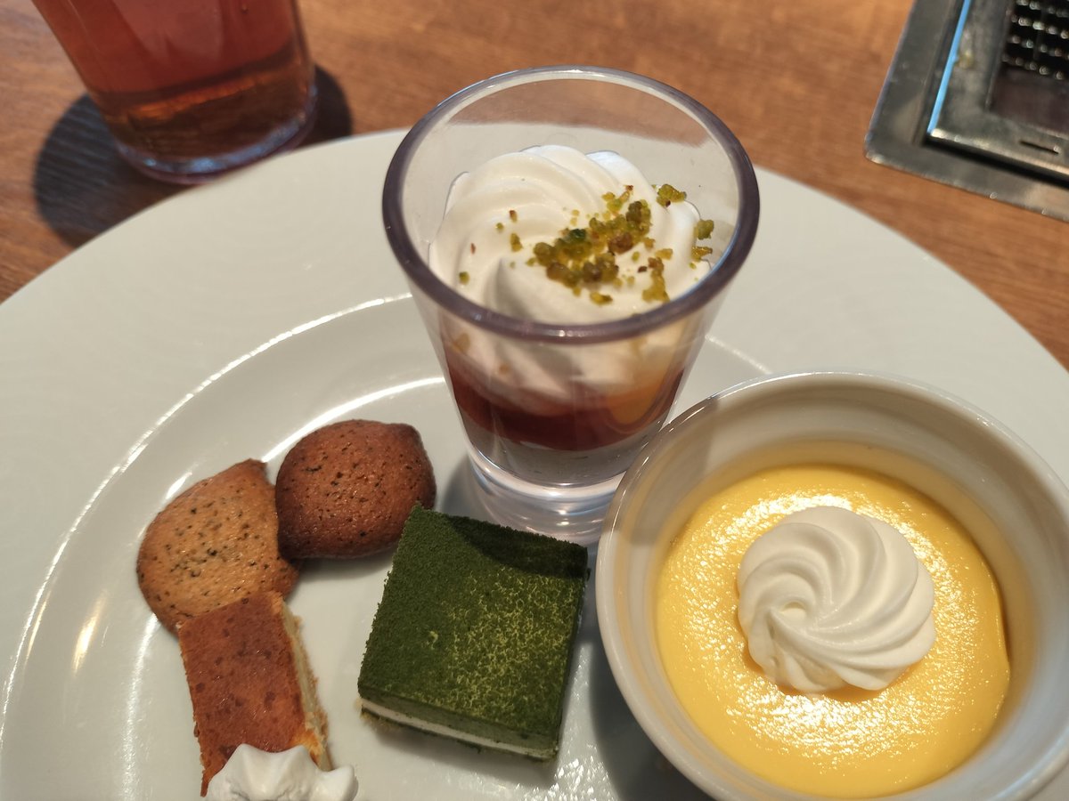 上原麦ヾ(+麦+)ﾉ゛ tweet media