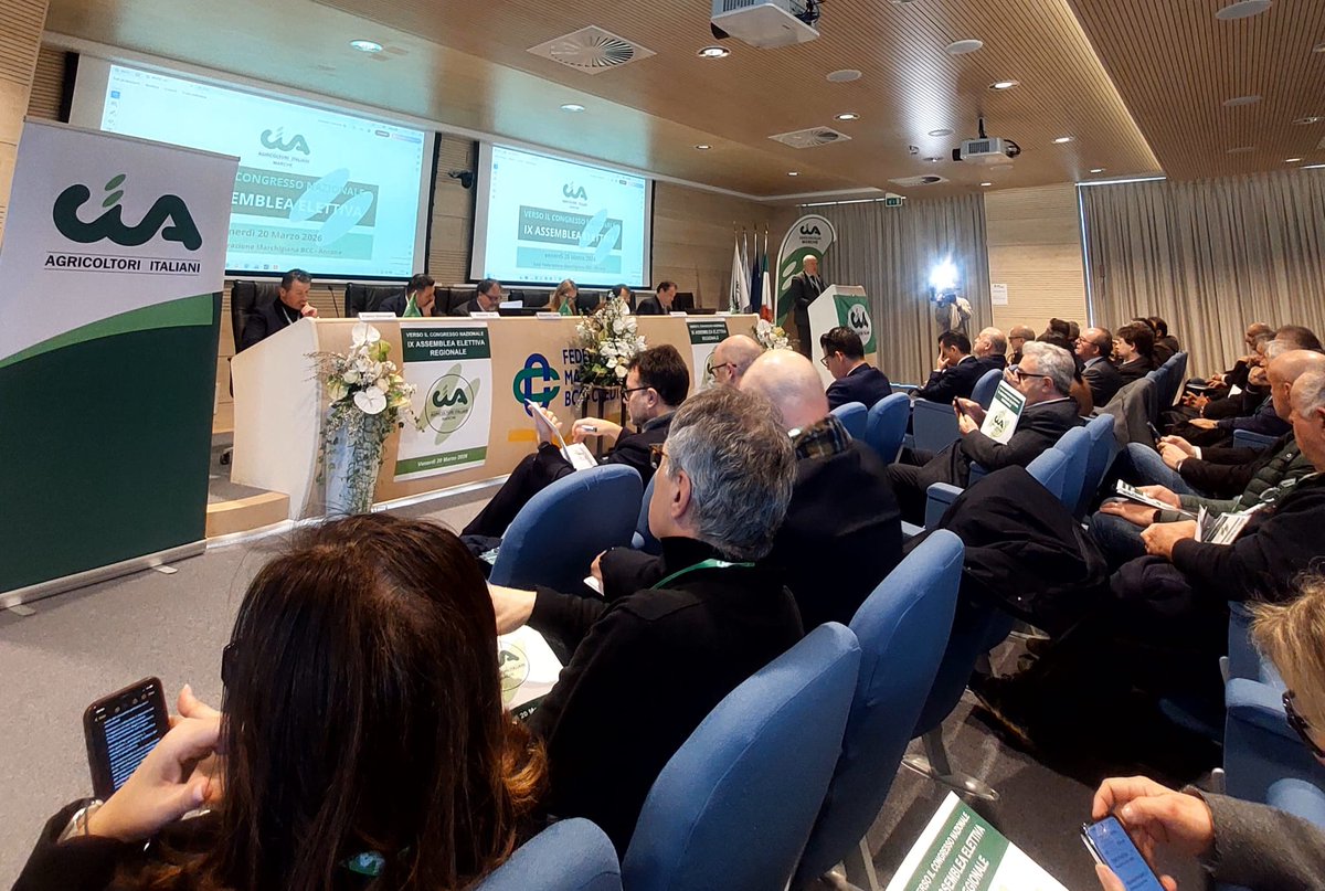DSantini74's tweet image. 20.03.26 #Ancona Congresso Regionale #CIAmarche "Dalle Radici AL Futuro". Per @TerraVivaCisl Marche Pres.#Apis e per @fai_cisl Marche #SGSantini interviene con saluto : "Patto di Sistema tra Lavoratori ed Imprese per affrontare le sfide del Settore". @cislmarche