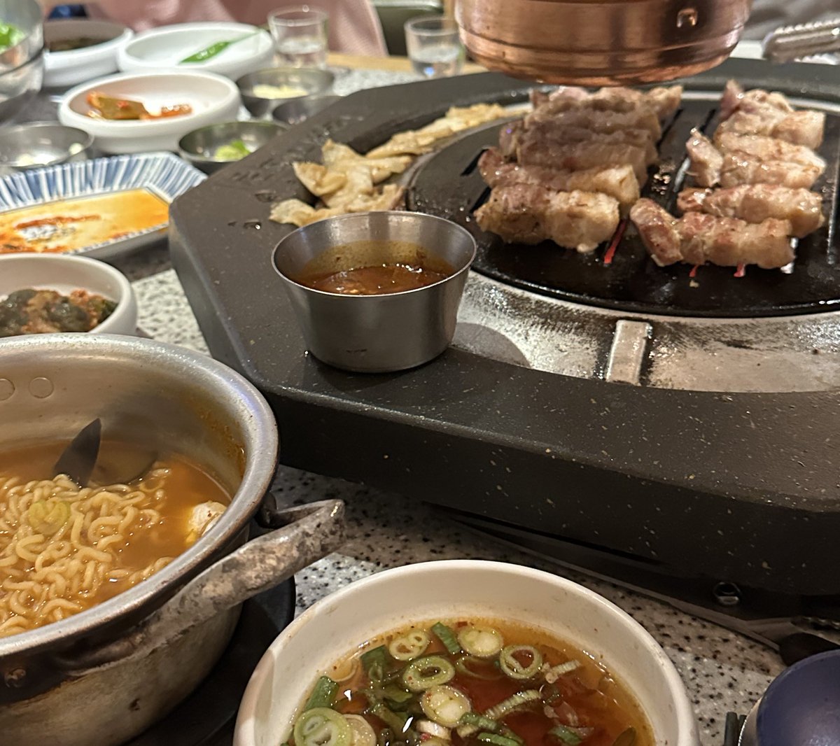 𝜗𝜚 tweet media