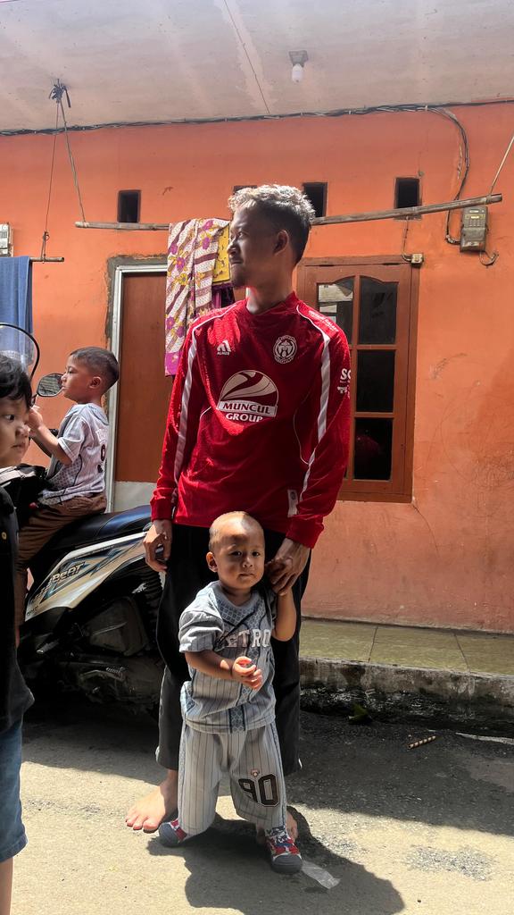 BOUNCINGLEGAHOLIC tweet media