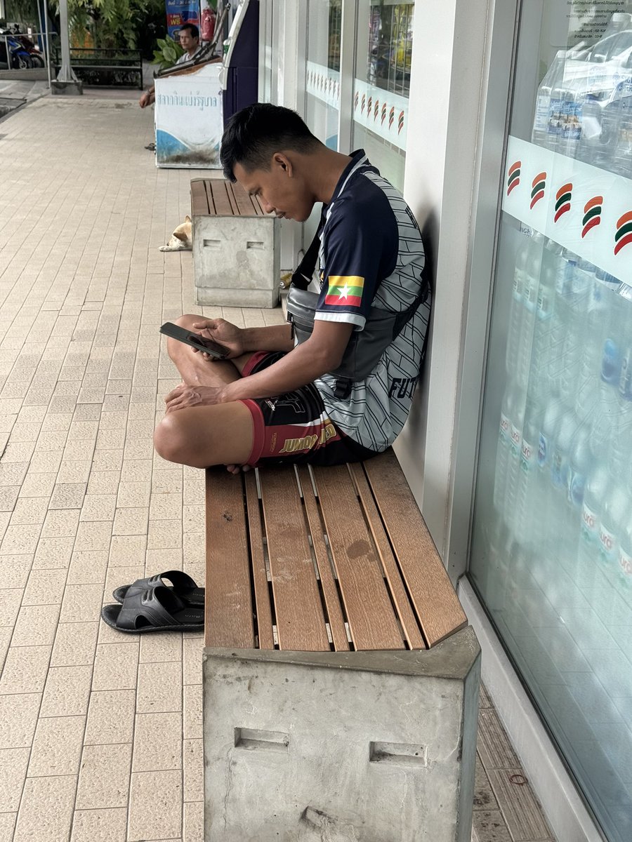 ไบแมน เมืองเสกัก (ทวิตเก่า 100K) tweet media