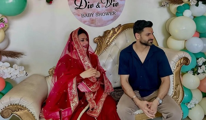 Onlinetadka's tweet image. गोद भराई में दुल्हन की तरह सजीं प्रेग्नेंट दिव्यांका त्रिपाठी, दोस्तों और पति संग की जमकर मस्ती, देखें बेबी शॉवर की तस्वीरें
 #DivyankaTripathi #BabyShower #GodhBharai #MomToBe #PregnancyGlow #TVActress