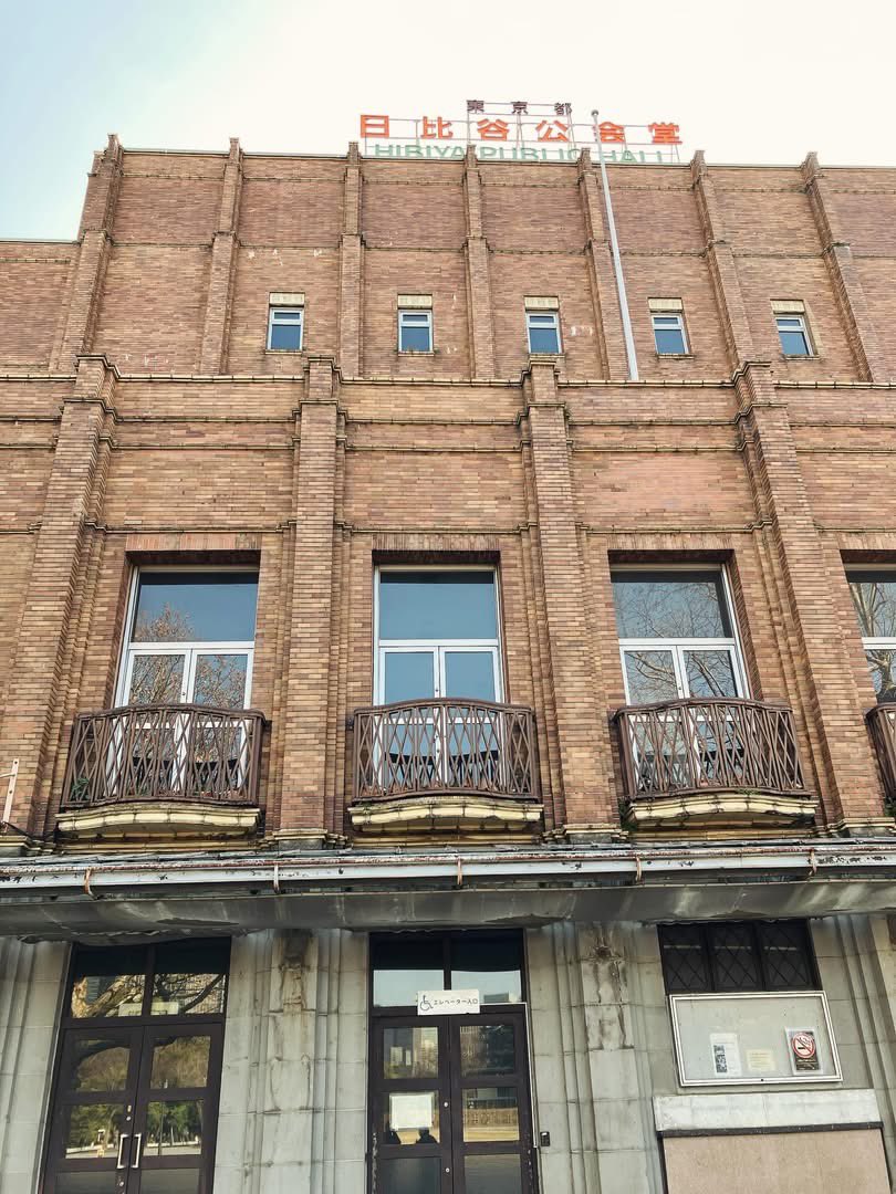 制作が落ち着いたので、息抜きに日比谷公園を散歩してきました。
日比谷公会堂が廃墟みたいになっていてちょっとビックリ。調べたら2028年末にリニューアルオープン予定みたいですね。