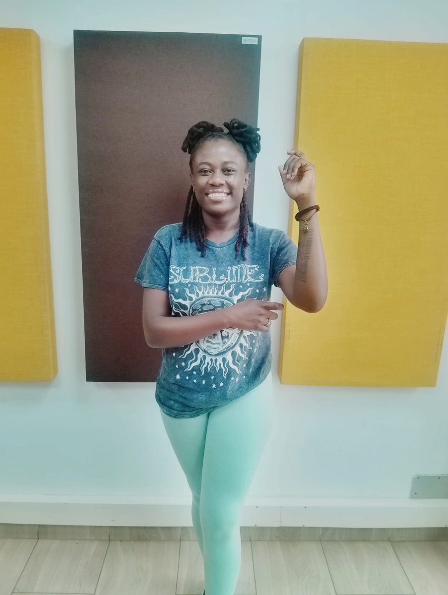 Watu wa Arsenal,  msijali, next season Carabao ni yenu😂
 #NiajeNiaje 
Show iko 🔝 na <a href="/Tellah_Venesa/">Rasta Girl 👑</a> keeping you company hadi 2PM 👊👊