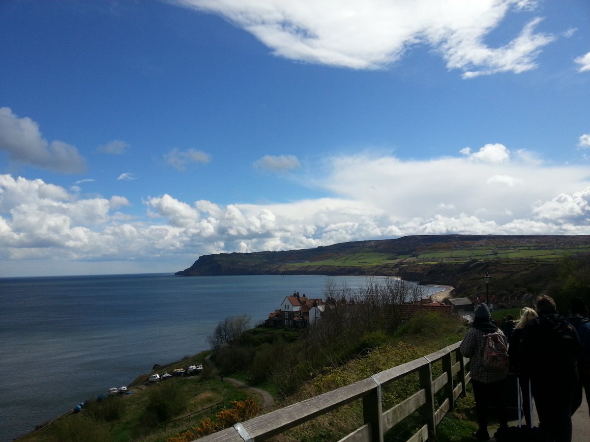 HelloYorkshire's tweet image. Views at Robin Hood’s Bay and quiet moments along the way.

#NorthYorkshire #visitnorthyorkshire #VisitYorkshire #ukengland #HelloYorkshire #robinhoodsbay #northyorkshirecoast